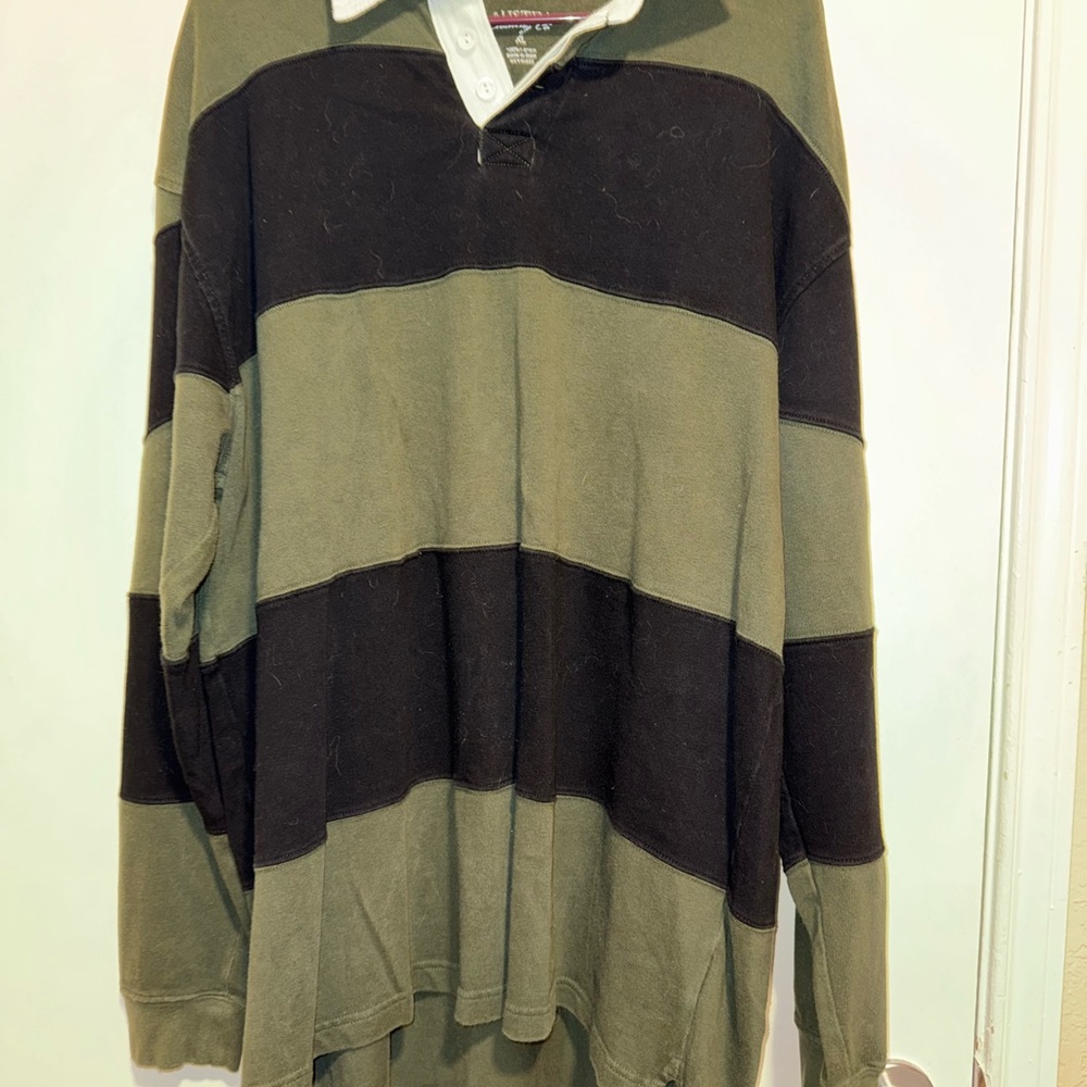Austin Clothing Co. Green and Black Crewneck Sweater